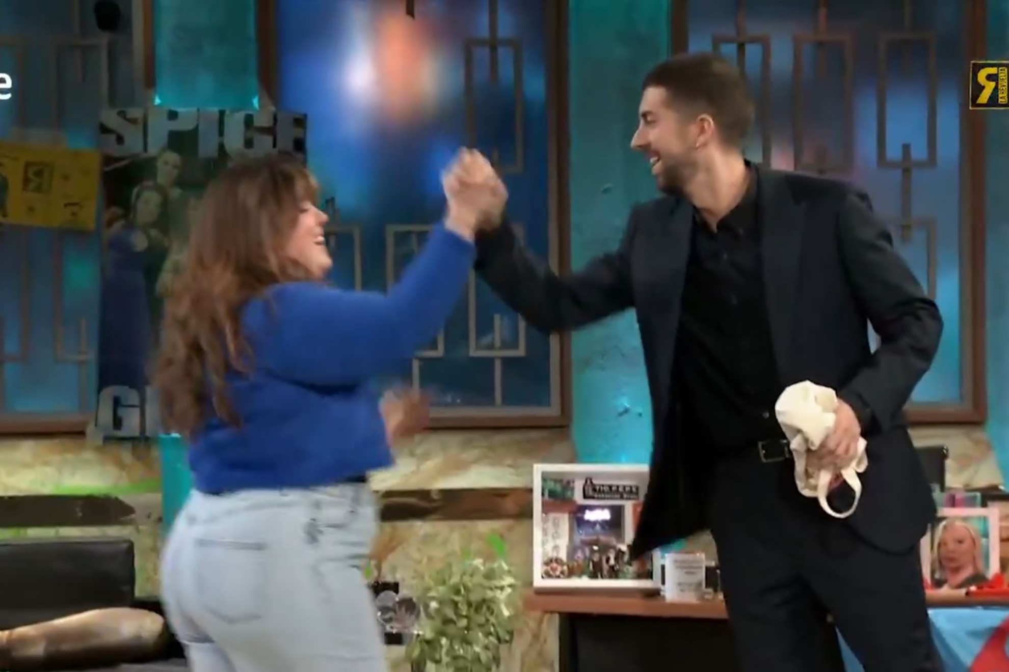 仅面临体力 仅面临体力